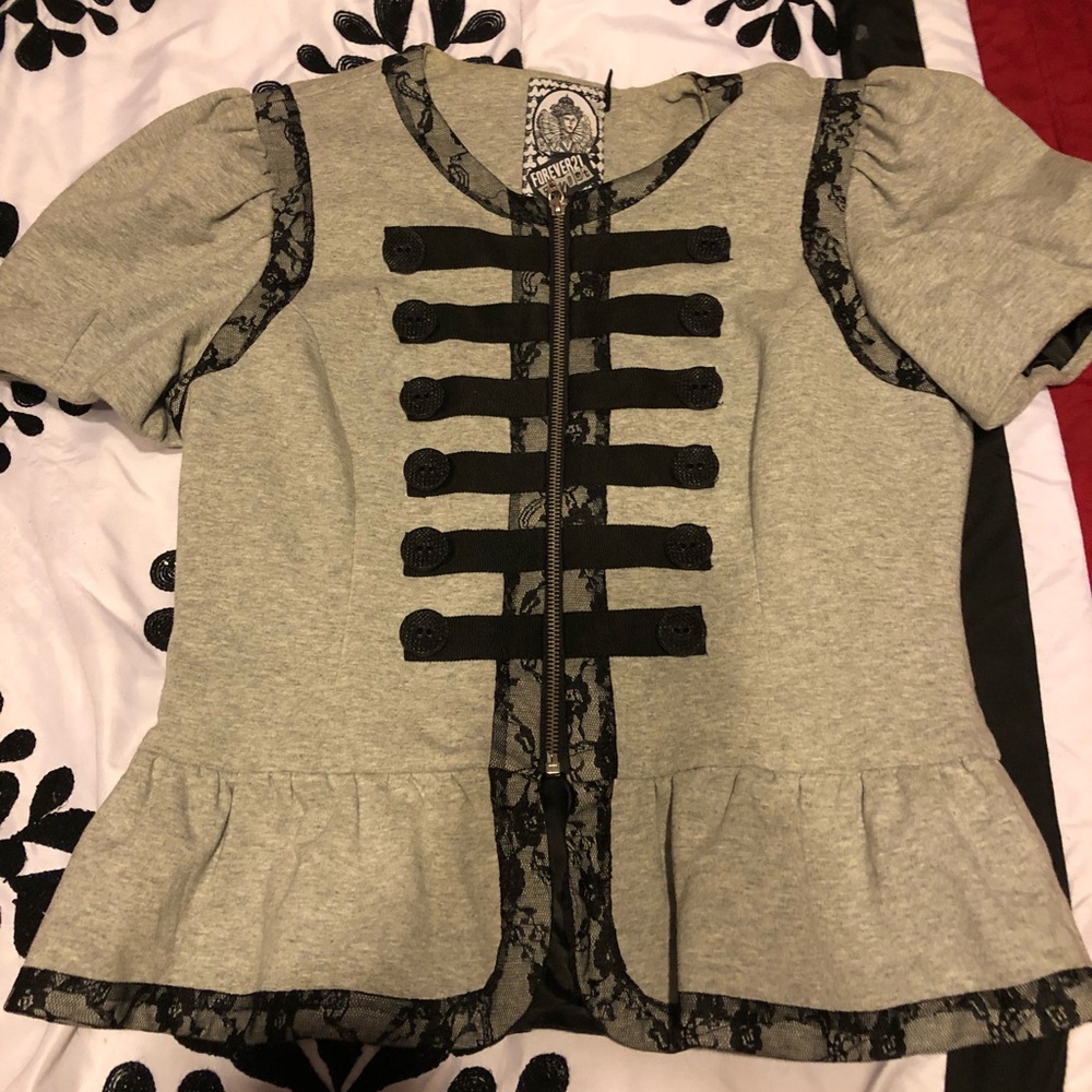 Forever 21 Twist vest L